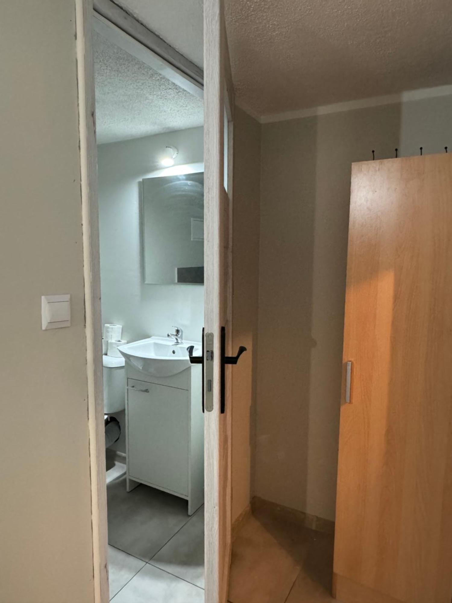 Ul Teligi 4 12 Apartment